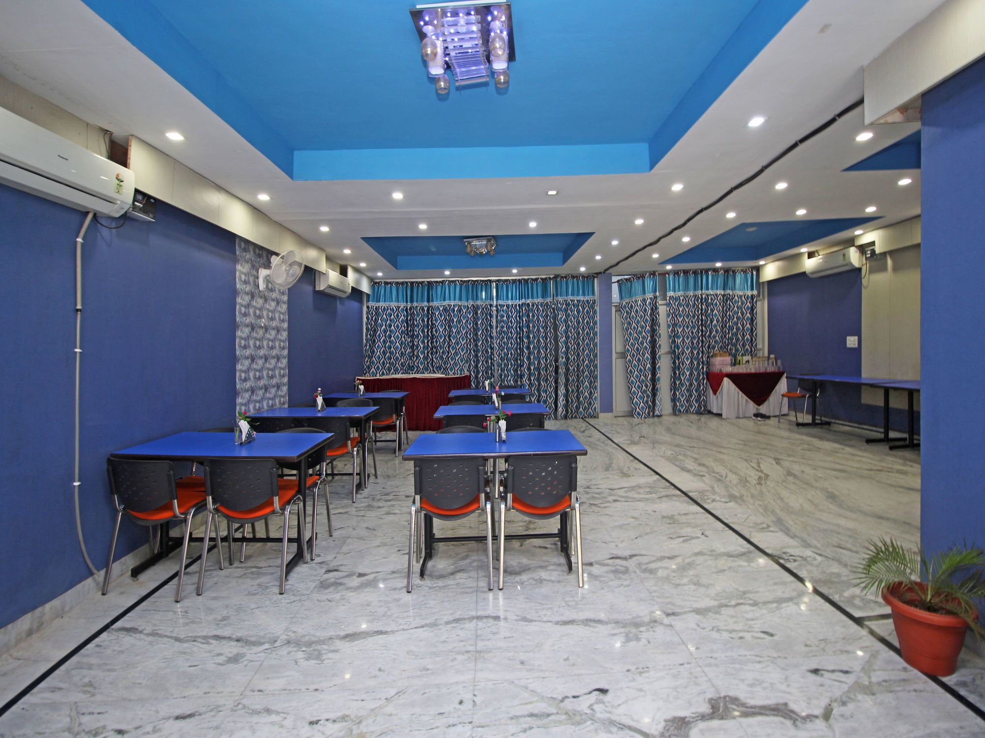 Oyo 576 Hotel Shree Kanta Residency 구르가온 외부 사진